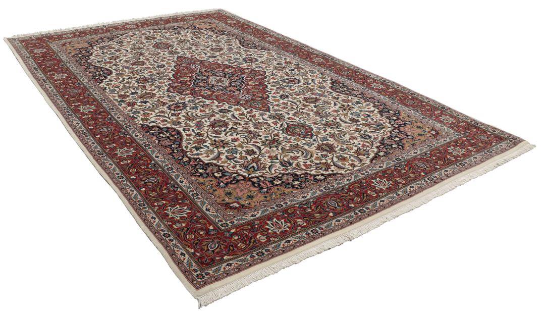 Handgeknoopt Ilam Sherkat Farsh tapijt met een rood en beige bloemenmedaillonontwerp