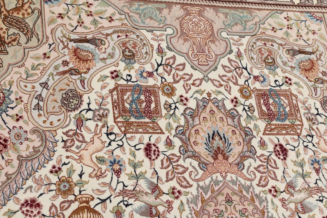 Handgeknoopt Tabriz-tapijt uit het Midden-Oosten in beige tinten