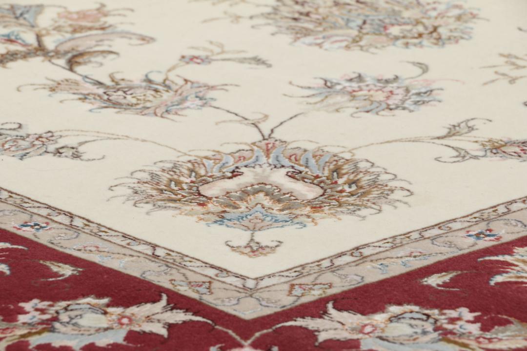 Handgeknoopt Tabriz-tapijt met bloemmotieven in beige en rood uit het Midden-Oosten