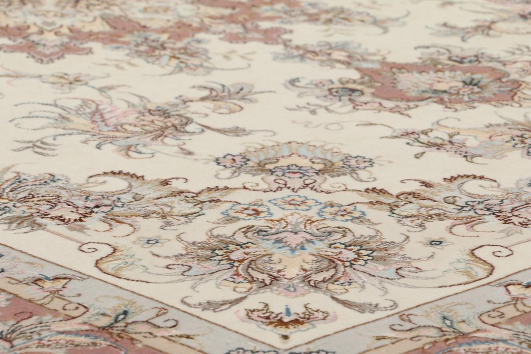 Handgeknoopt Tabriz 50 Raj tapijt met bloemmotieven in beige en rood uit het Midden-Oosten