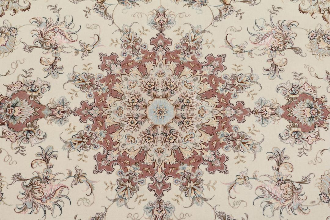 Handgeknoopt Tabriz 50 Raj tapijt met bloemmotieven in beige en rood uit het Midden-Oosten