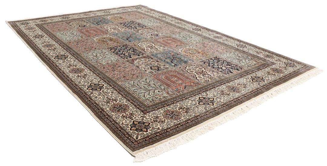 Handgeknoopt Kashmir zijden vloerkleed uit India in beige en veelkleurige tinten