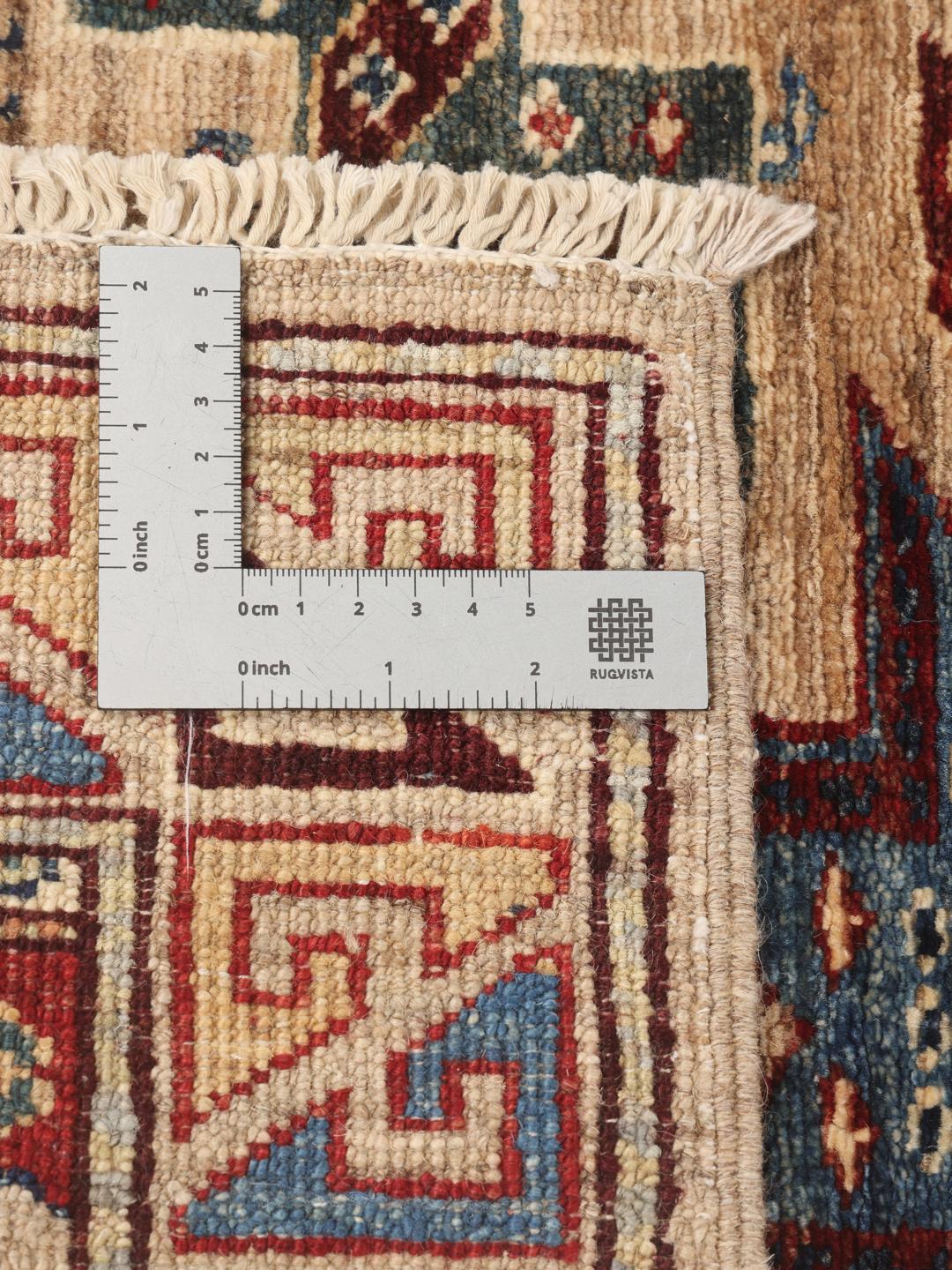 Handgeknoopte Kazak Ariana loper uit Afghanistan in rood, blauw en beige.