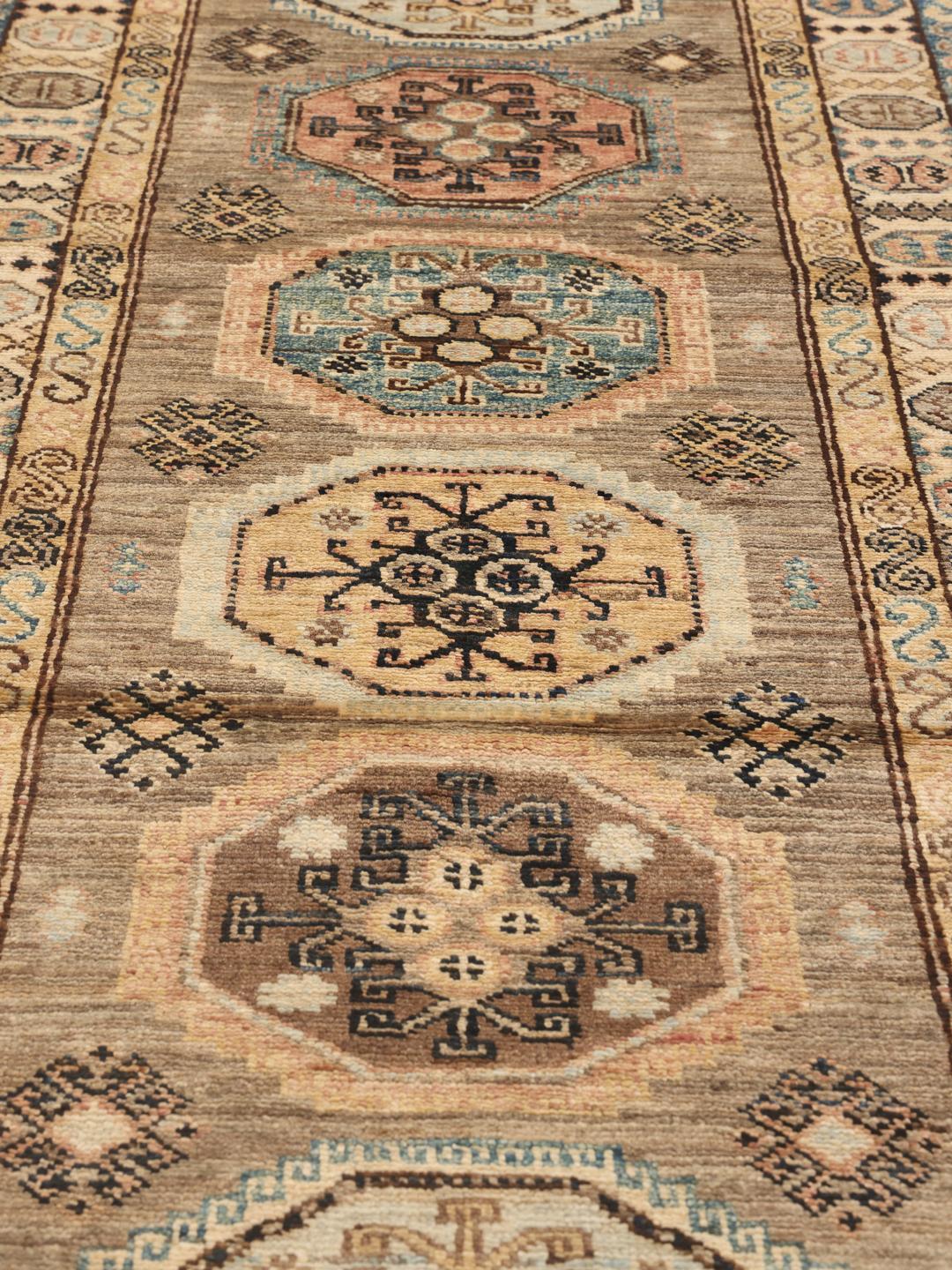 Handgeknoopte Afghaanse Kazak-loper in beige en blauwe tinten