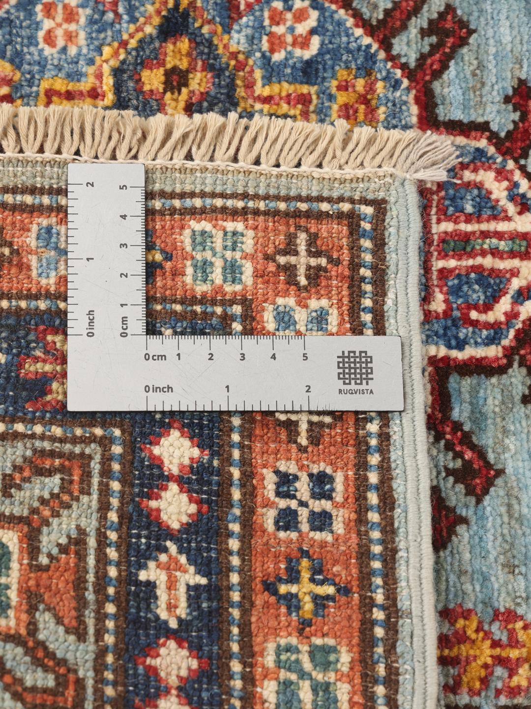 Covor afgan Kazak Ariana înnodat manual în albastru deschis cu modele geometrice