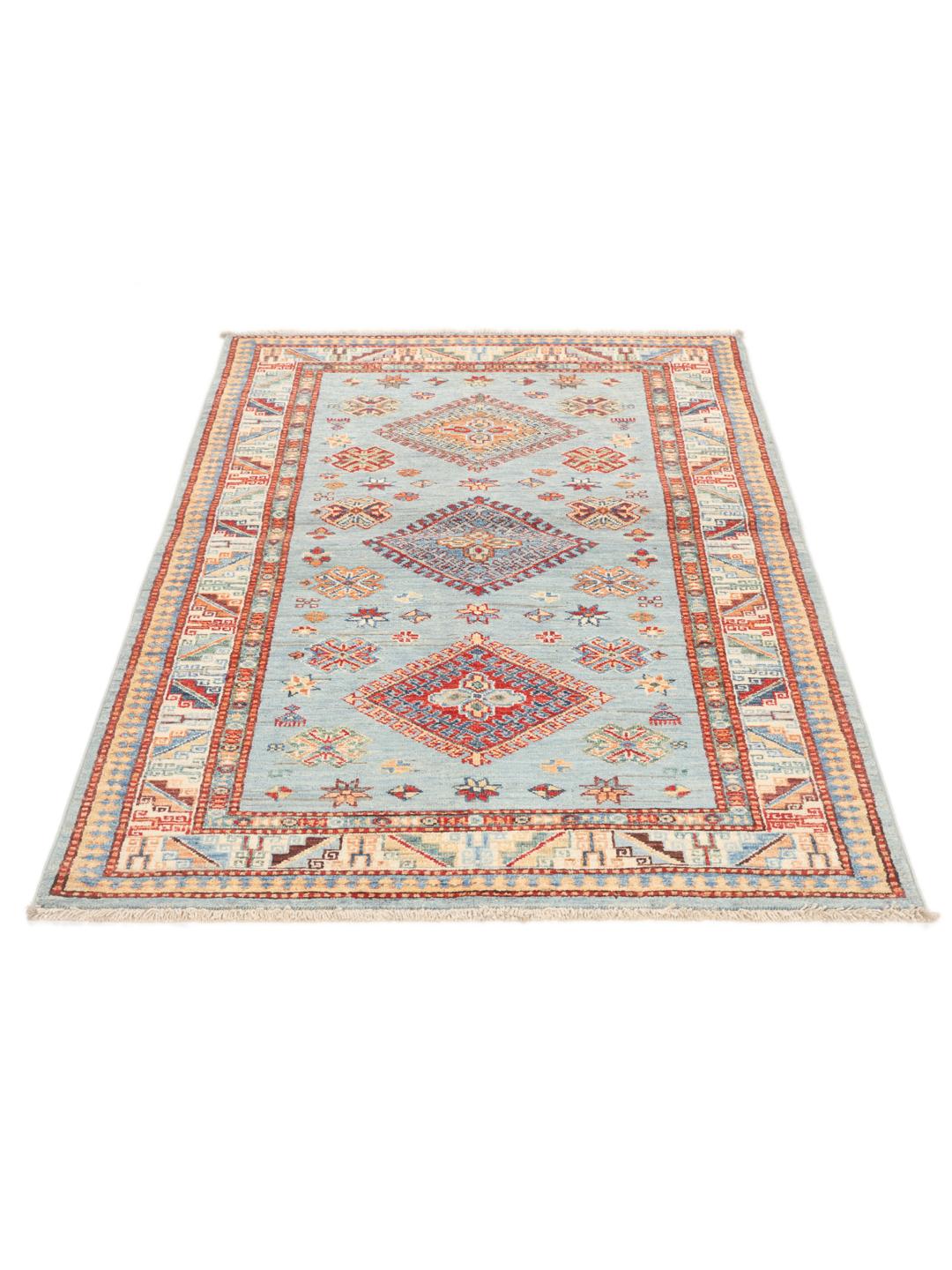 Handgeknüpfter Kazak-Teppich aus Afghanistan mit geometrischen Mustern in Beige, Blau und Rottönen.