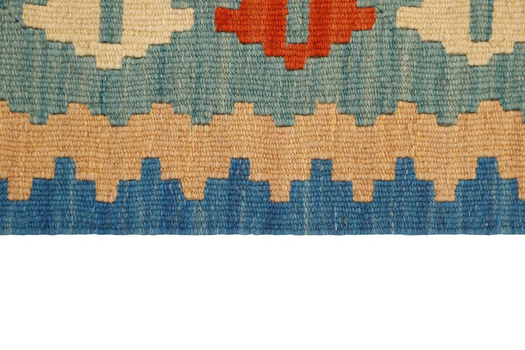 Hand-woven Kilim rug from the Middle East with geometric patterns in multicolor Wool.