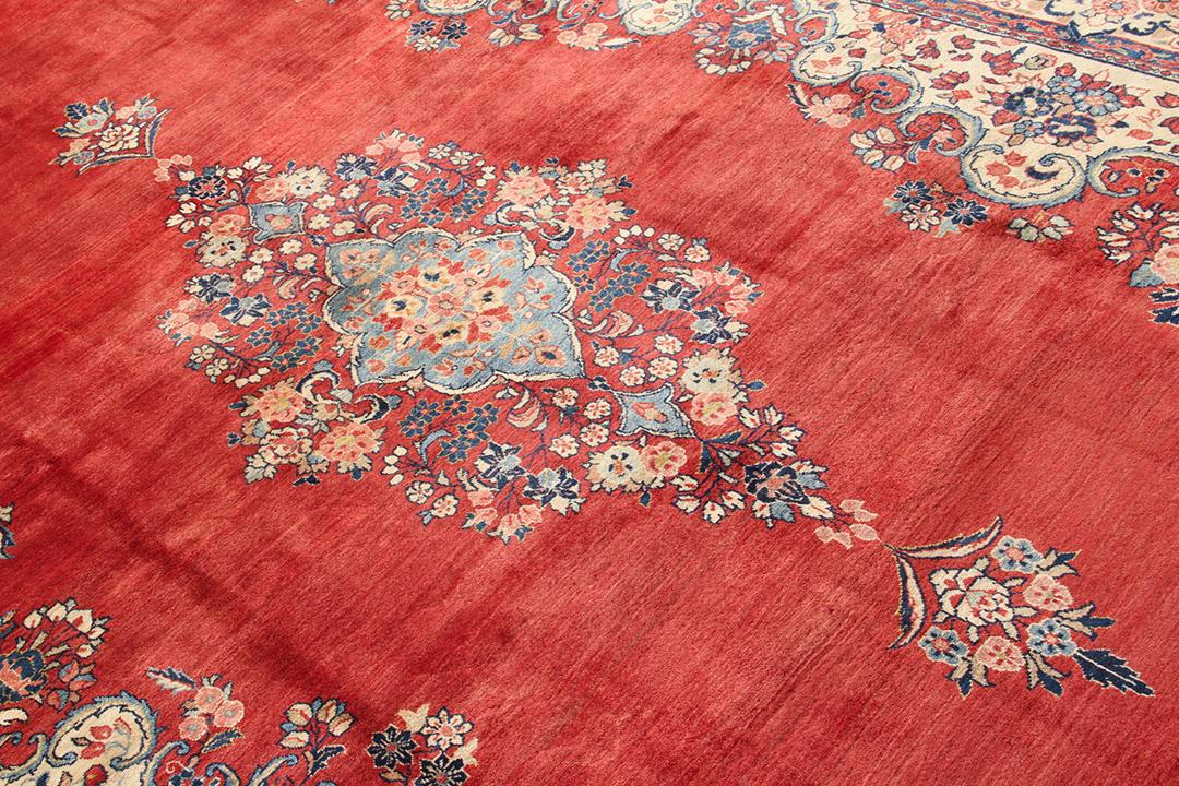 Sarouk vloerkleed uit het Midden-Oosten in het rood