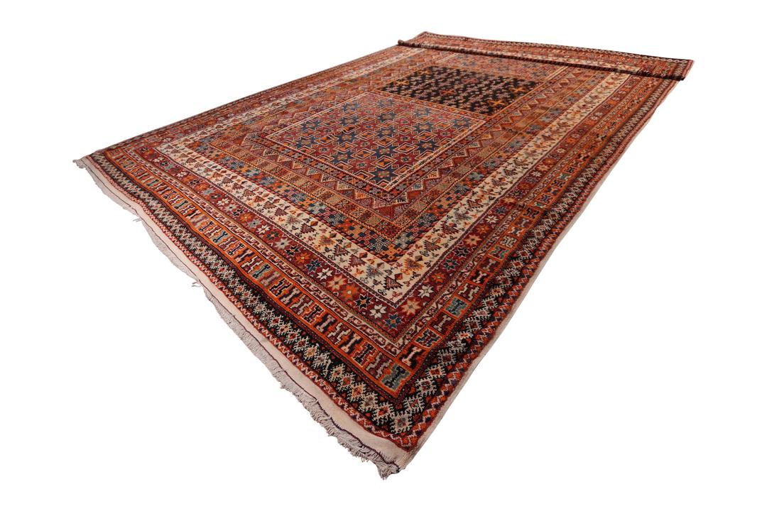 Vintage handgeknoopt Berber Marokkaans tapijt met geometrische patronen in veelkleurige wol