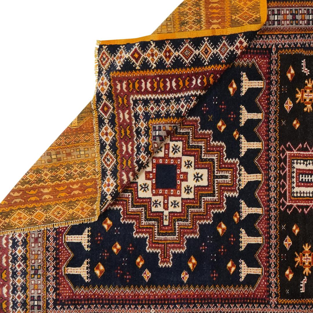 Handgeknüpfter Vintage-Teppich aus Marokko mit geometrischen Motiven in Dunkelblau und Rot