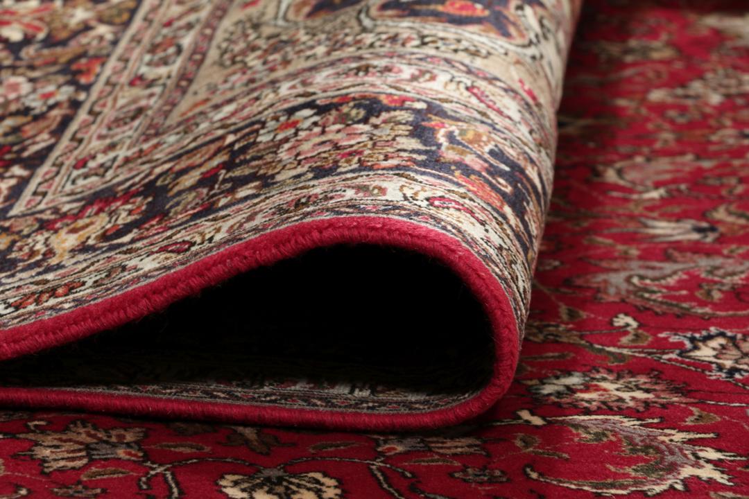 Handgeknoopt Tabriz vloerkleed uit het Midden-Oosten in donkerrood en zwart