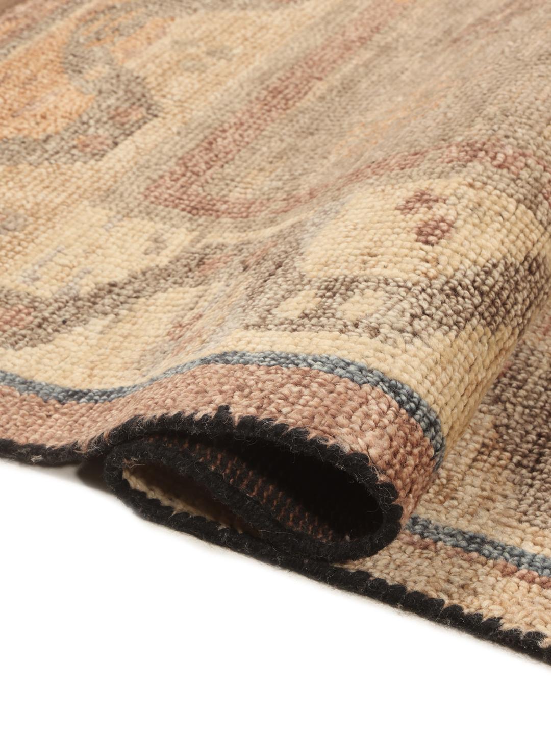 Handgeknoopt Usak Indo tapijt uit India in beige en gedempte blauwtinten