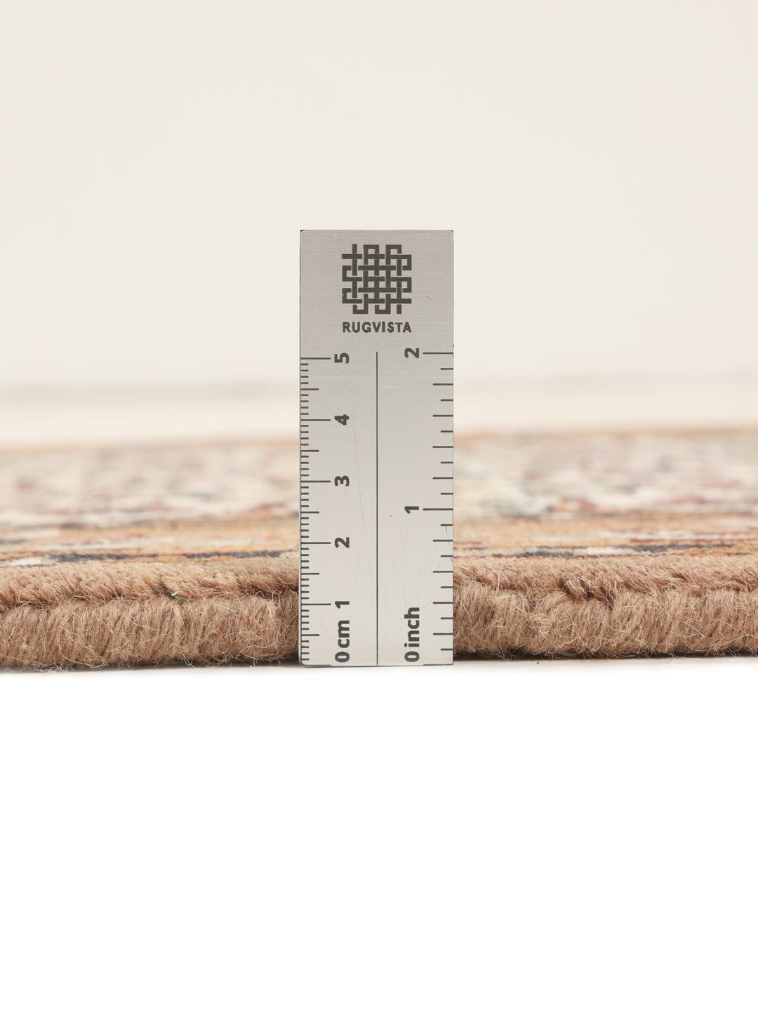 Handgeknoopte Bidjar Indo loper met traditionele patronen in beige en rode tinten uit India