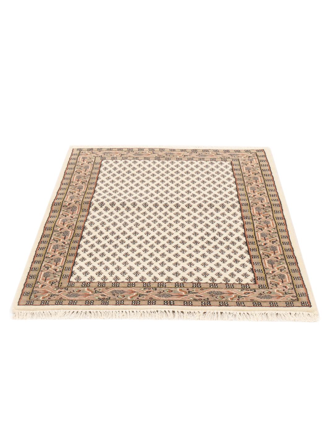 Tapis Mir Indo noué à la main en provenance d'Inde avec un design à motifs beige et marron.