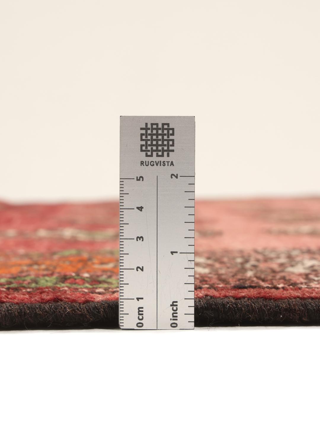 Handgeknoopt Turkaman-tapijt uit het Midden-Oosten in rood