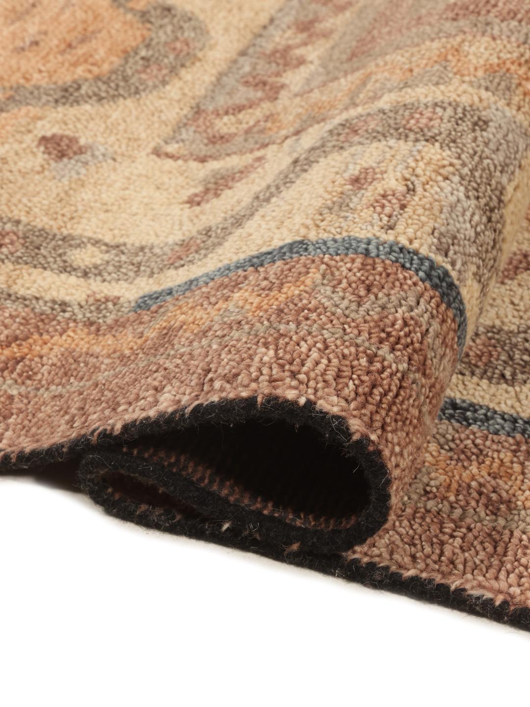 Handgeknoopt Indiaas Usak-tapijt in beige en blauw met een levensboompatroon.