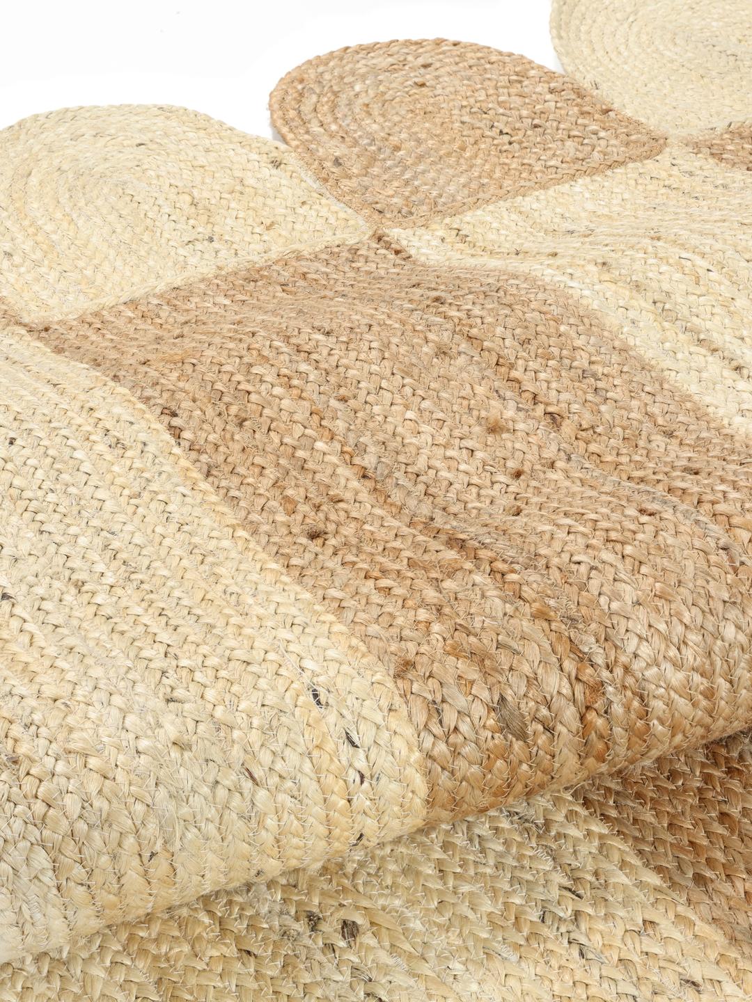 Vierkant jutekleed in beige en wit met schulpranden