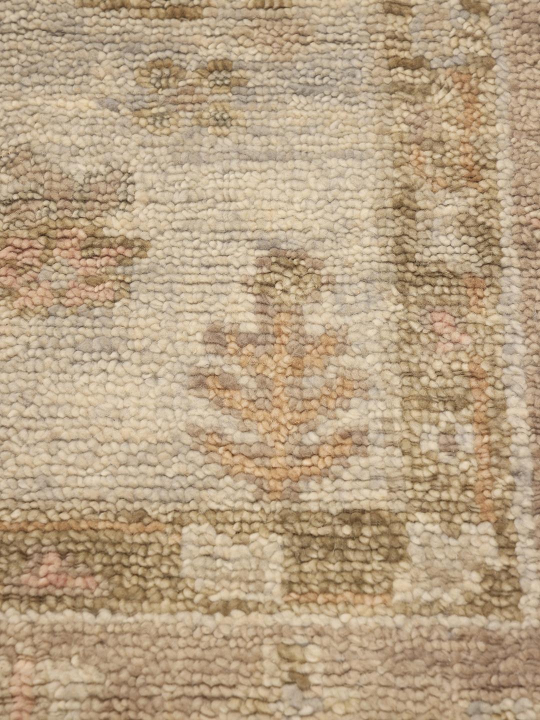 
    Usak Indisk - Orange / Beige - 238 x 303 cm
  