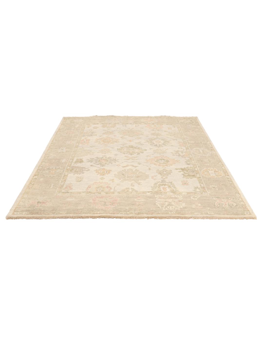 
    Usak Indisk - Orange / Beige - 238 x 303 cm
  