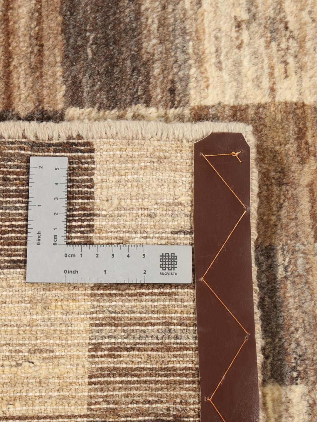 Met de hand geknoopt Gabbeh Fine wollen tapijt met een bruin en beige geblokt patroon uit het Midden-Oosten