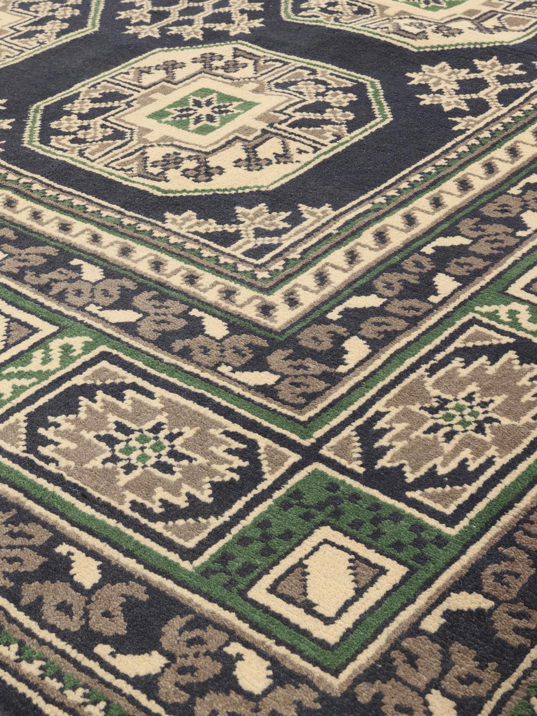 Tapis Afghan Akhche noué à la main avec des motifs géométriques en bleu foncé et vert
