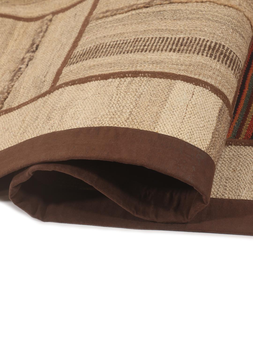 Tapis patchwork en laine tissée à la main provenant du Moyen-Orient dans des tons marron