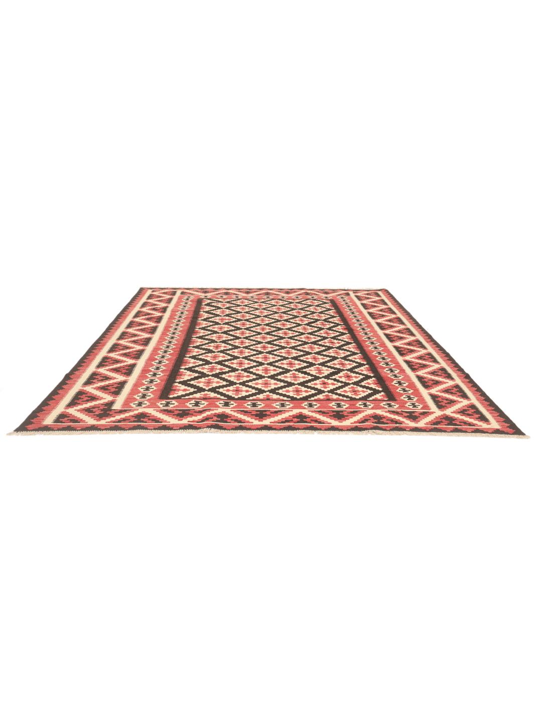 Håndvævet Kelim Ghashghai-tæppe med geometriske mønstre i rød, sort og beige.