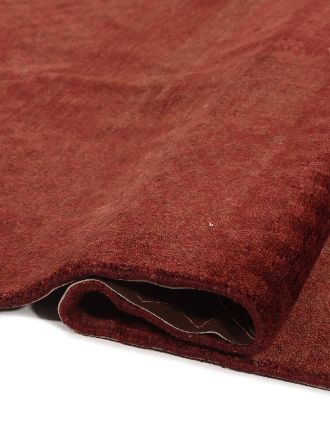 Tapis Gabbeh Fine rouge noué à la main provenant du Moyen-Orient