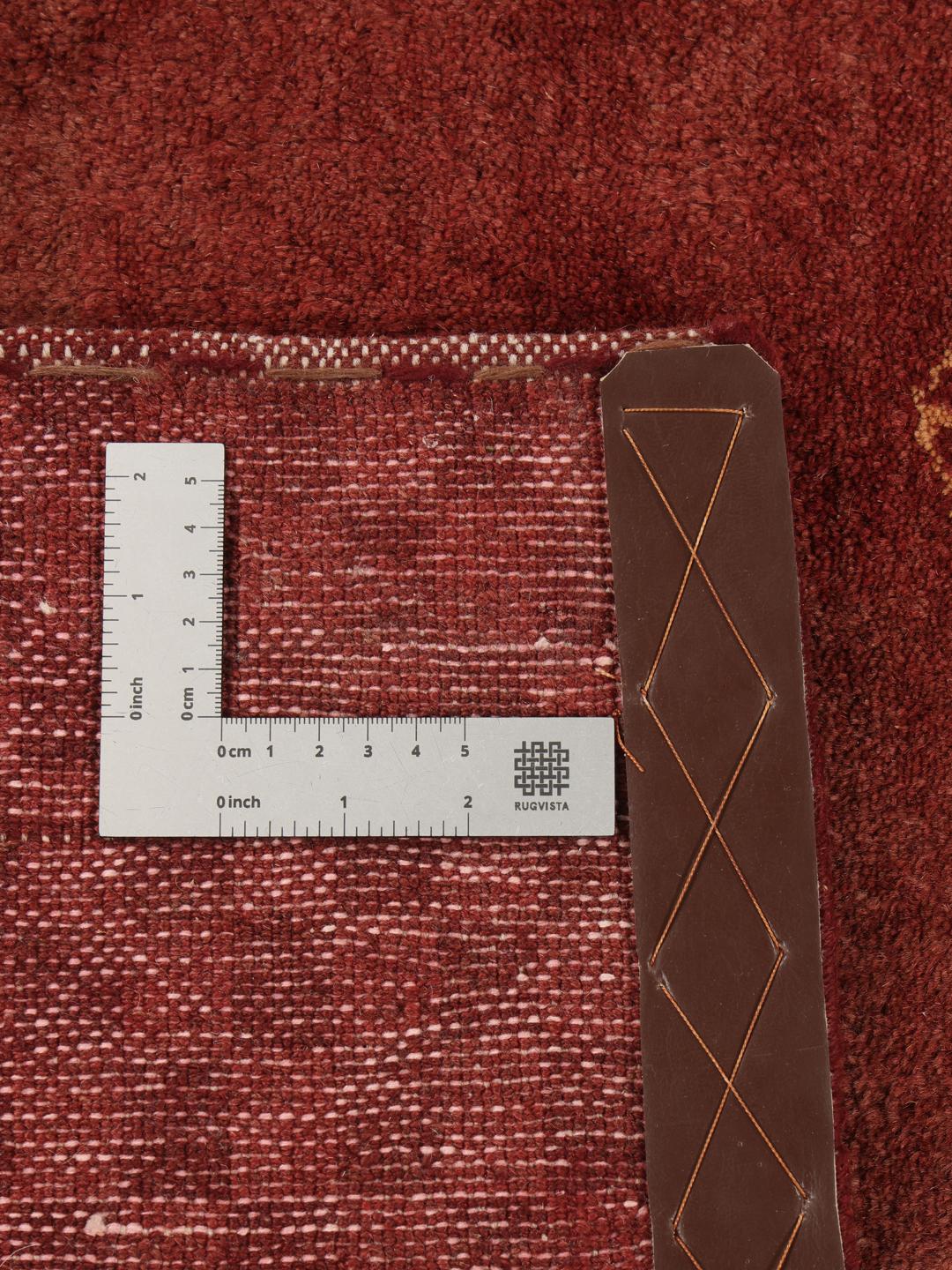 Tapis Gabbeh Fine rouge noué à la main provenant du Moyen-Orient