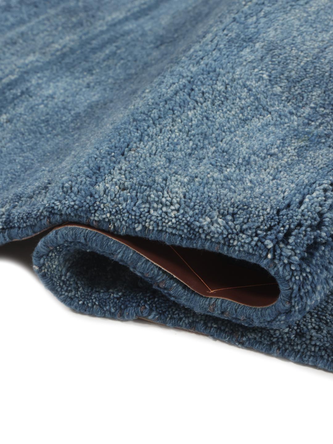 Handgeknoopt Gabbeh Fine tapijt uit het Midden-Oosten in blauwtinten