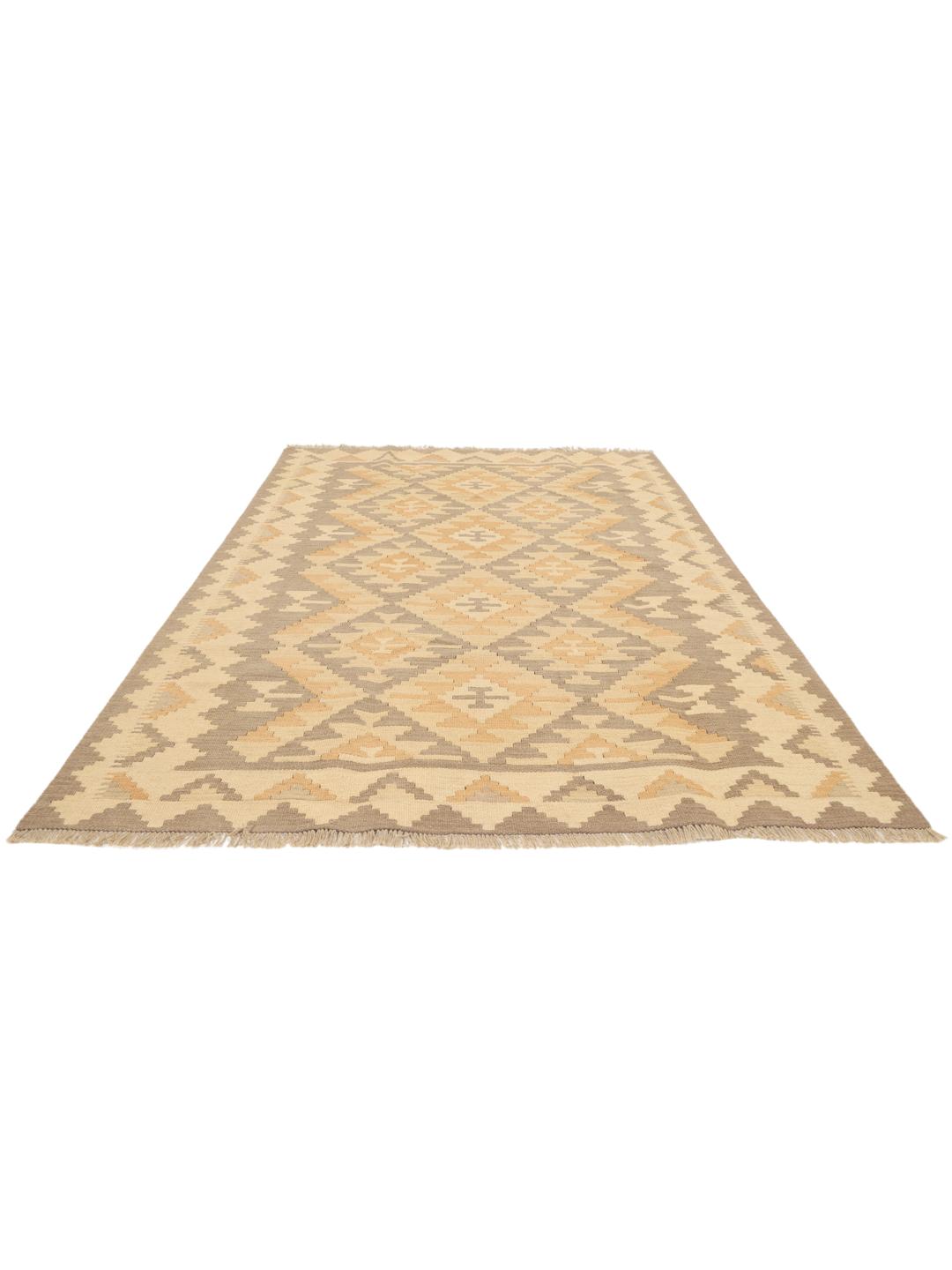 Tapis kilim Ghashghai tissé à la main provenant du Moyen-Orient dans des tons beige et marron