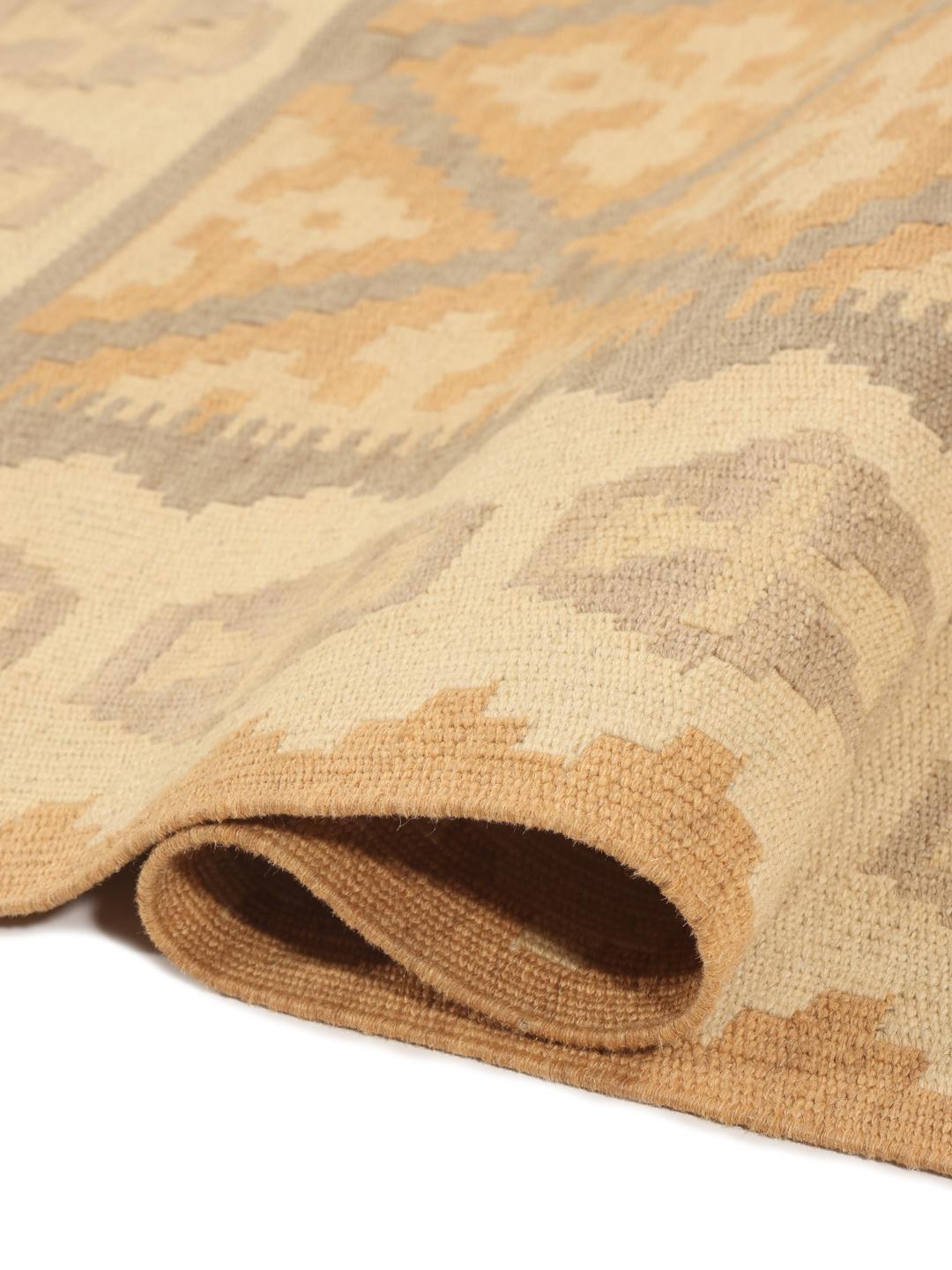 Tappeto Kilim Ghashghai tessuto a mano nei colori beige e marrone dal Medio Oriente