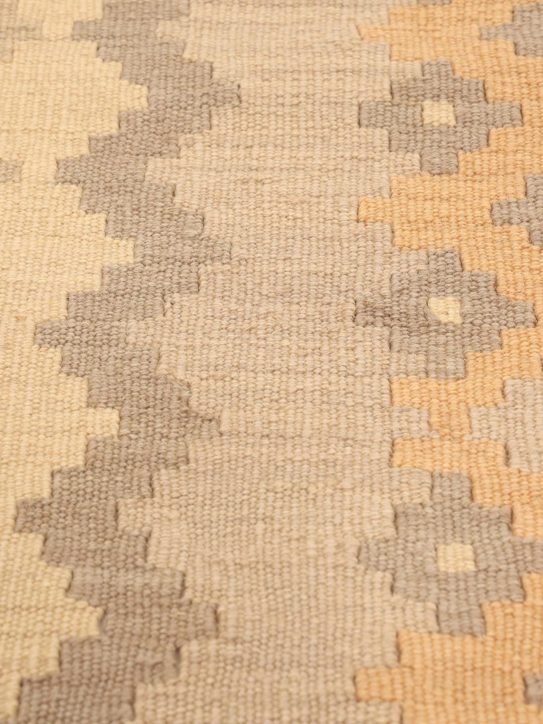 Runner in Lana beige tessuto a mano con motivi geometrici dal Medio Oriente