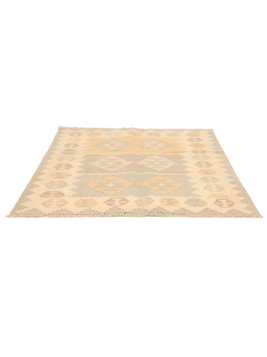 Hand-woven Ghashghai Kelim rug with geometric patterns in beige and grey