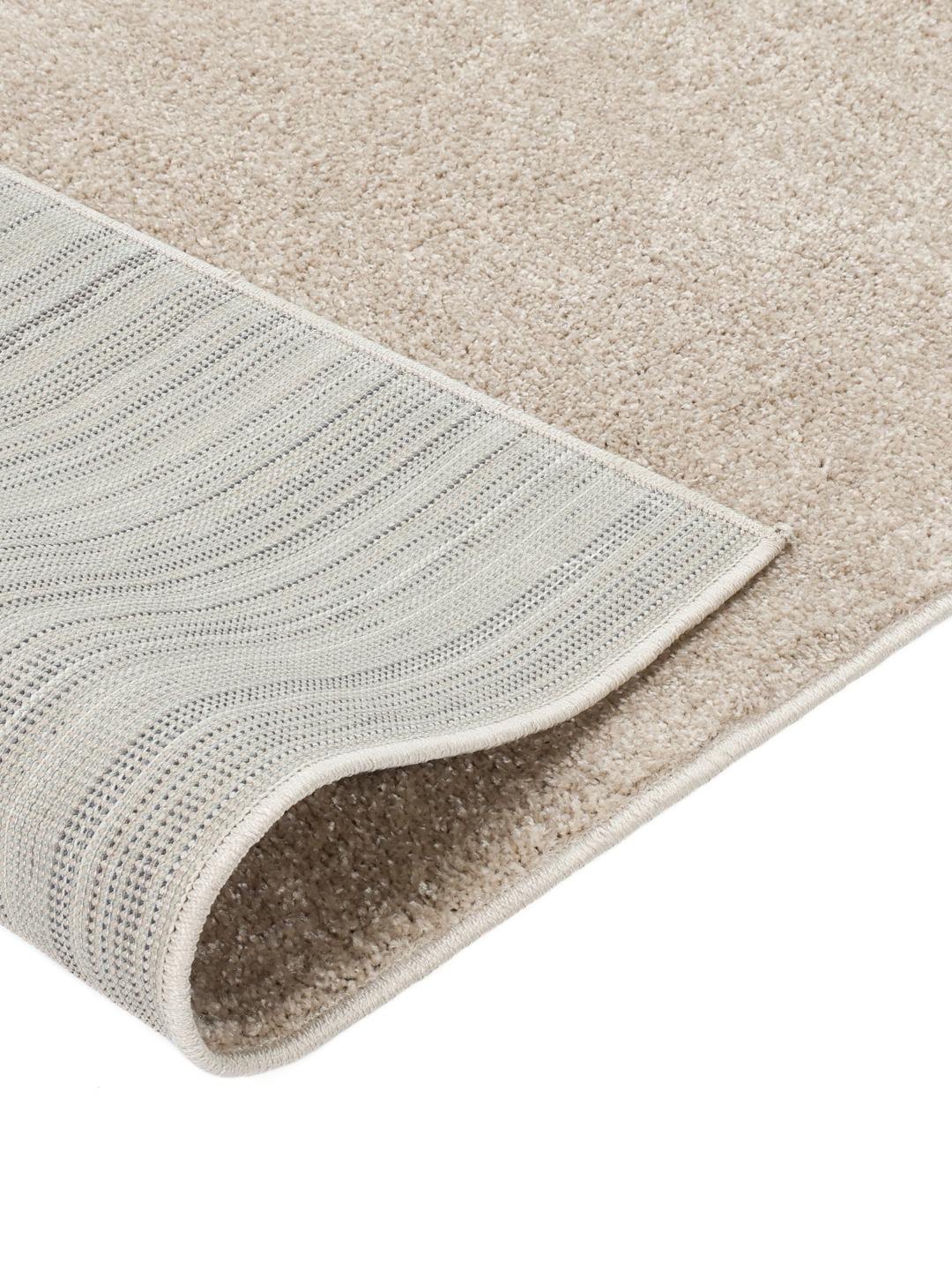 beige rug