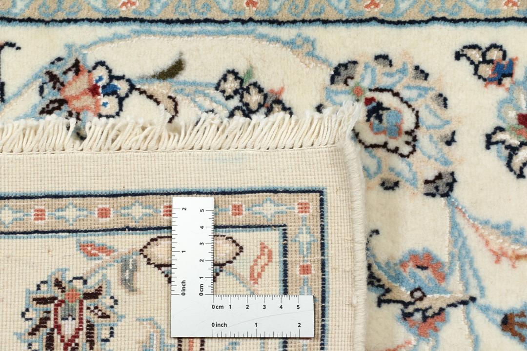 Håndlavet Nain 9La tæppe fra Mellemøsten med blomstermønster på en beige flade