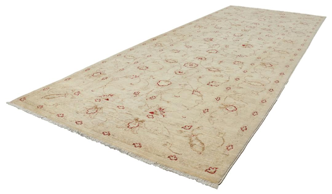 Håndknyttet Ziegler løber fra Pakistan i beige med blomstermotiver