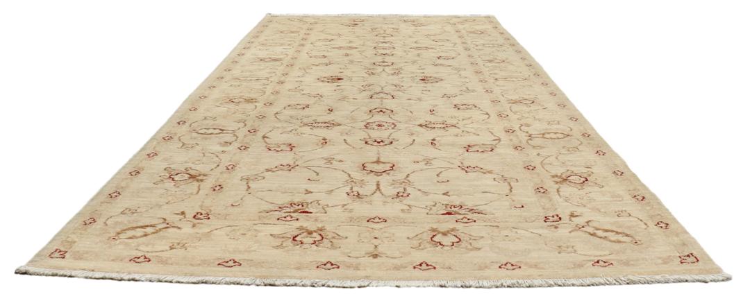 Håndknyttet Ziegler løber fra Pakistan i beige med blomstermotiver