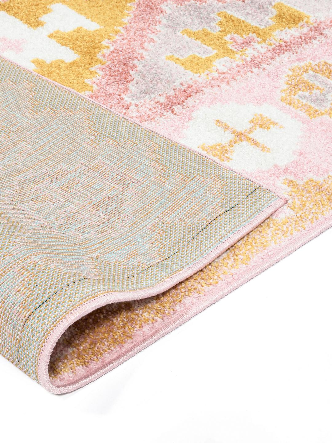 Multicolour loper met geometrische motieven