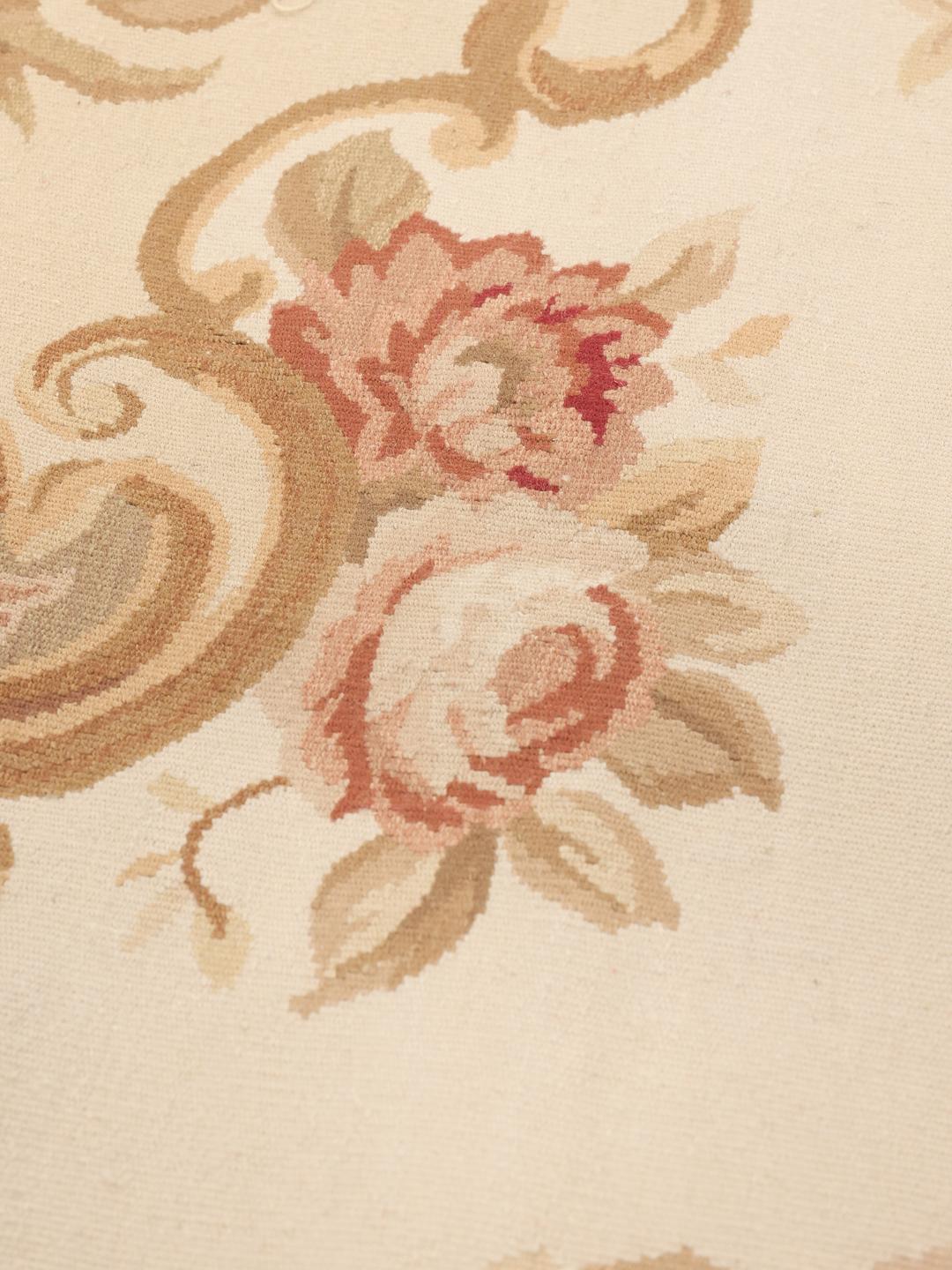 Handgeweven bloemrijk tapijt in Aubusson-stijl met rode en crèmetinten uit China