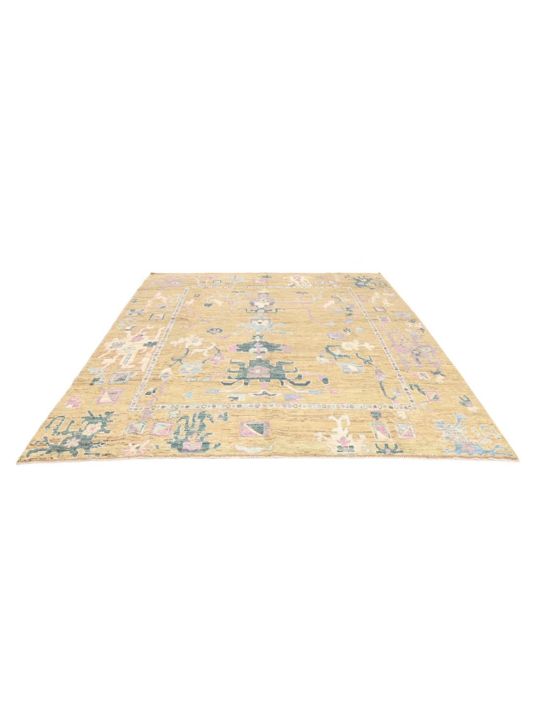 Alfombra afgana anudada a mano con motivos artísticos en beige y multicolor