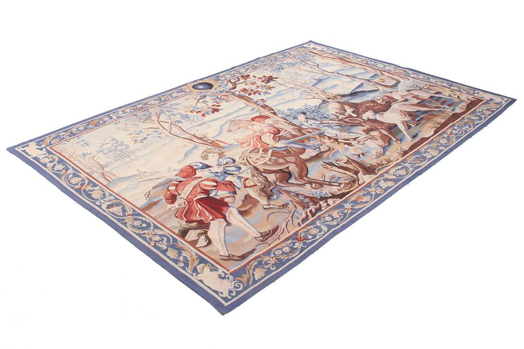 Handgeweven Kilim tapijt uit China met een klassiek jachttafereel in blauwe en aardse tinten.