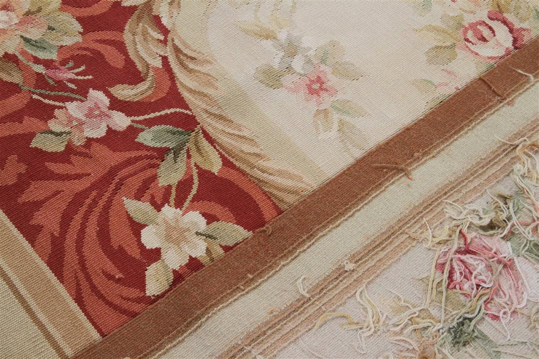 Håndvævet rødt og beige blomstret kelimtæppe fra Kina