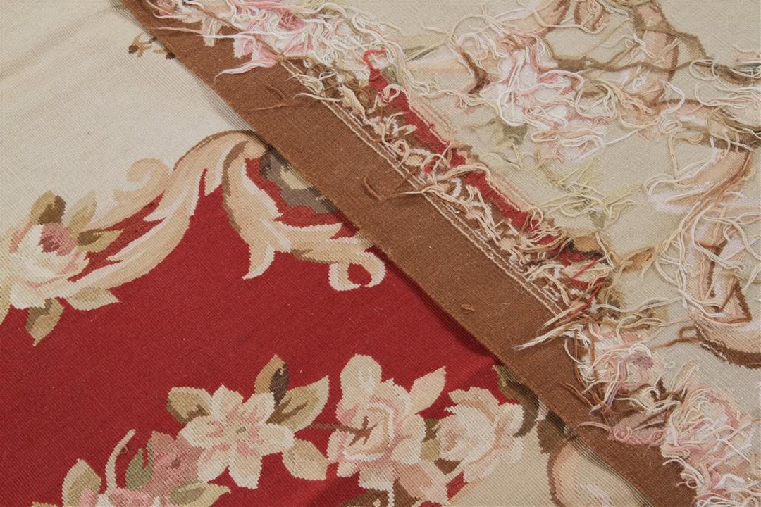 Håndvævet Aubusson-stil kelim-tæppe fra Kina i røde og beige nuancer