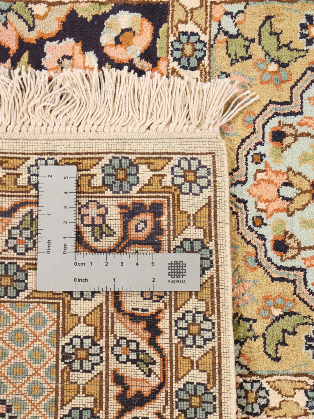 Handgeknoopt Kashmir zijden tapijt uit India in multicolor