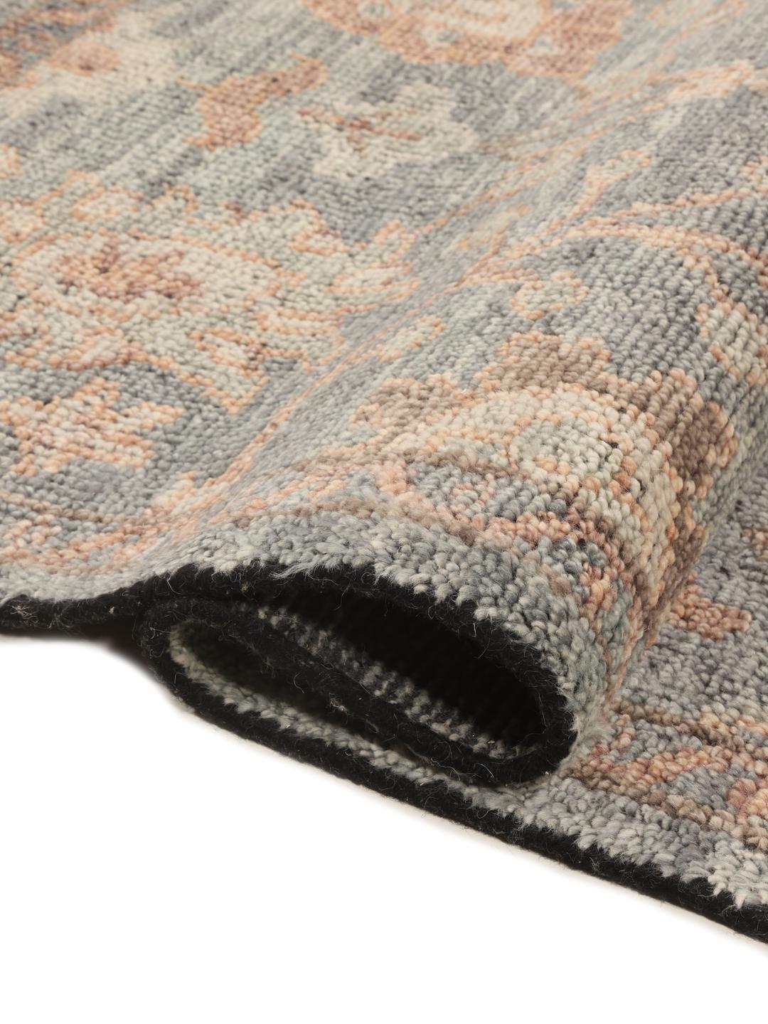 Handgeknoopt Usak Indo-tapijt uit India met bloemmotieven in blauw en beige