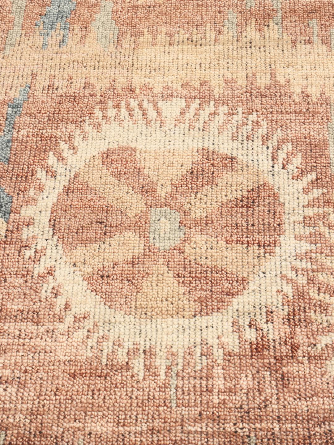 Handgeknoopt Indiaas Usak tapijt met cirkelvormige motieven in bruin en blauw