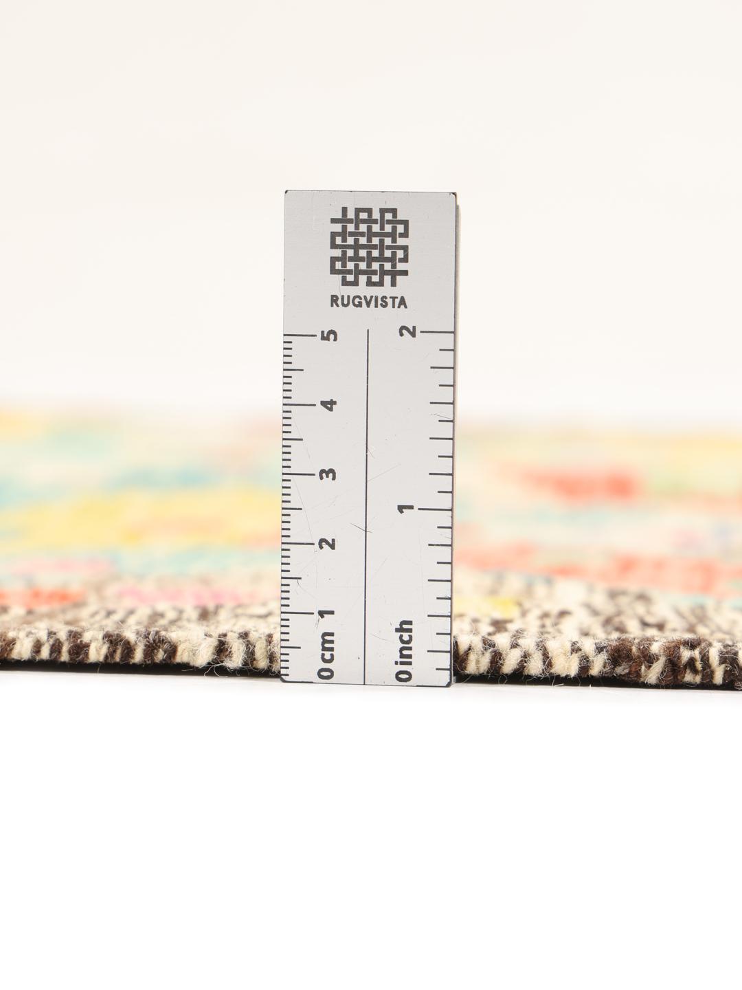 Tappeto kilim afghano tessuto a mano con vivaci motivi geometrici a rombi multicolore