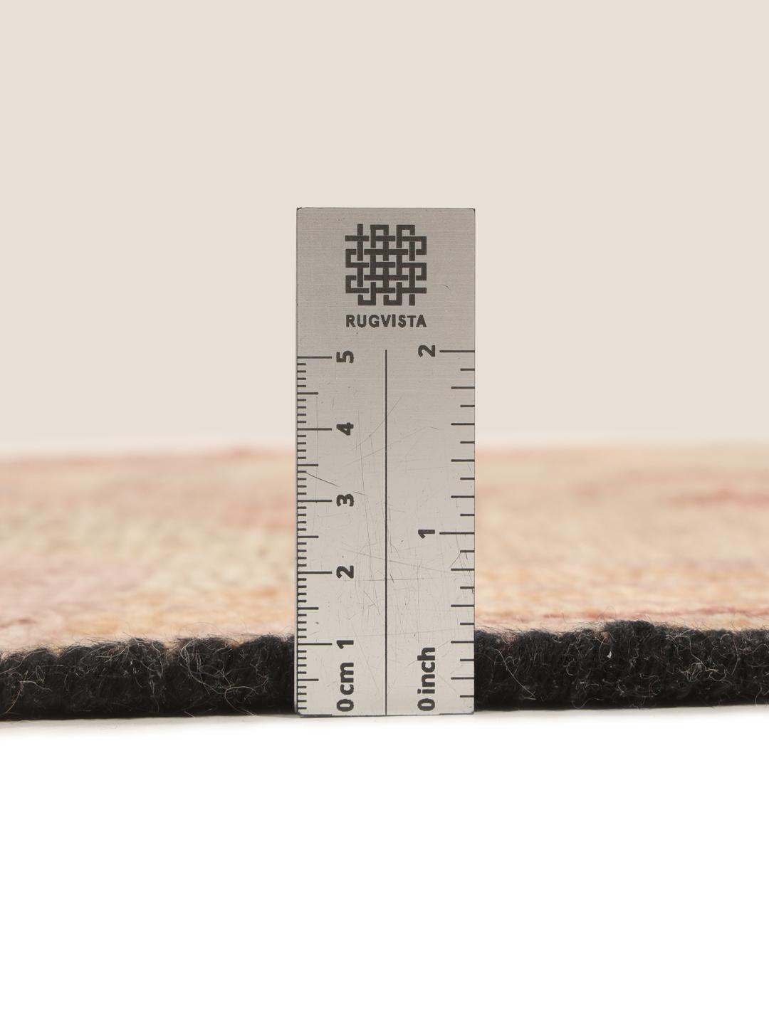 Tapis de couloir en laine Usak Indo fait main, multicolore avec un motif artistique.
