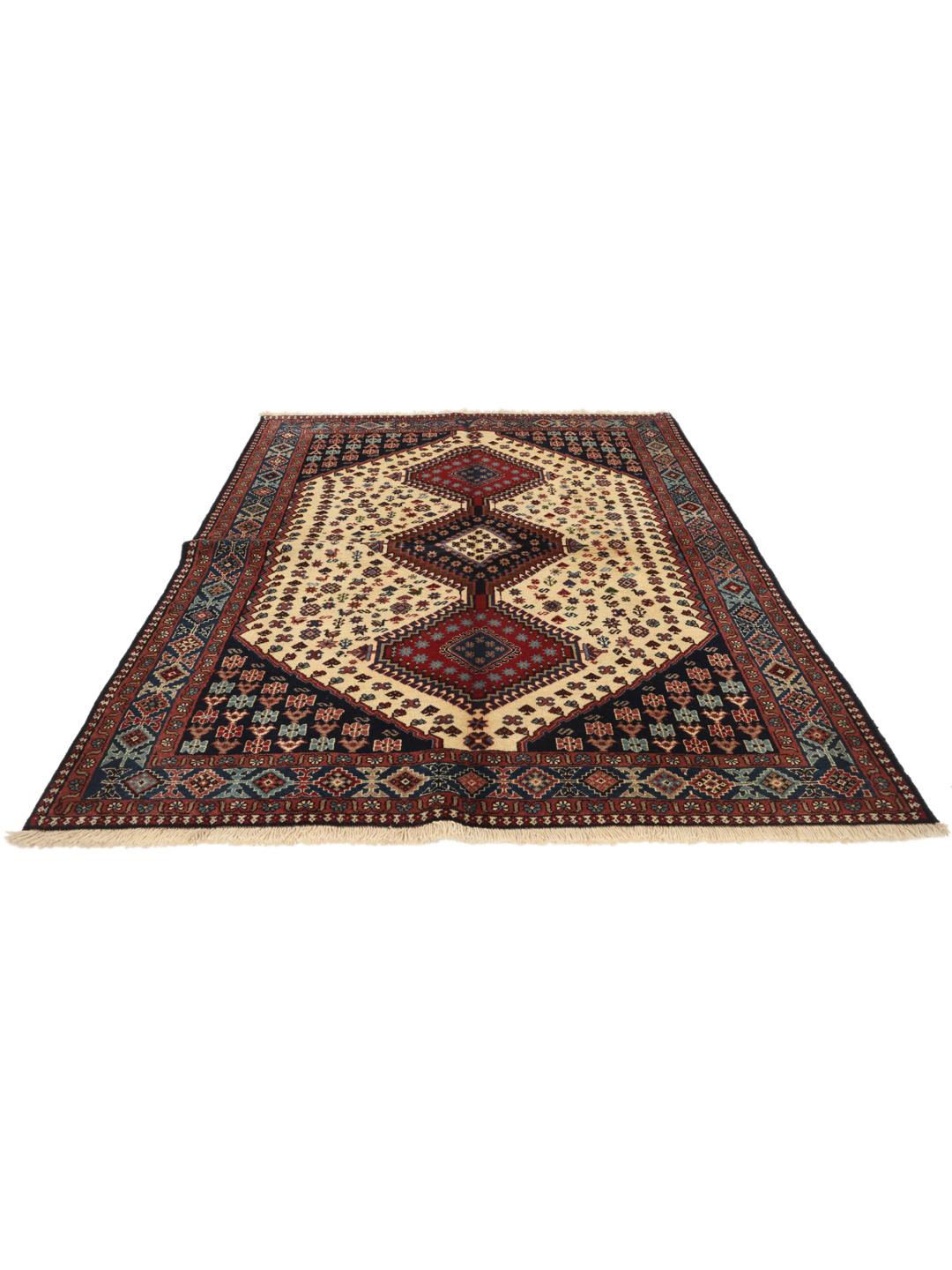 Handgeknoopt Yalameh-tapijt uit het Midden-Oosten met een meerkleurig geometrisch patroon